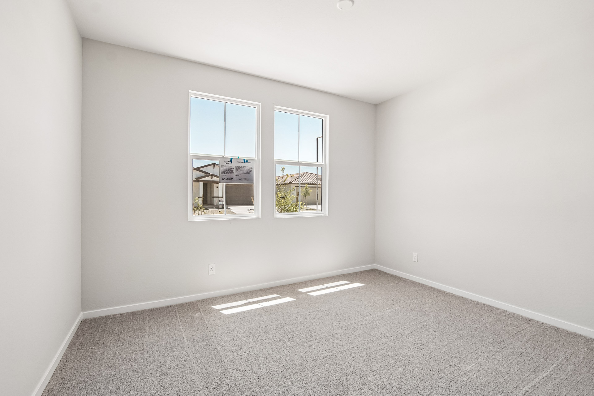 A room with windows.