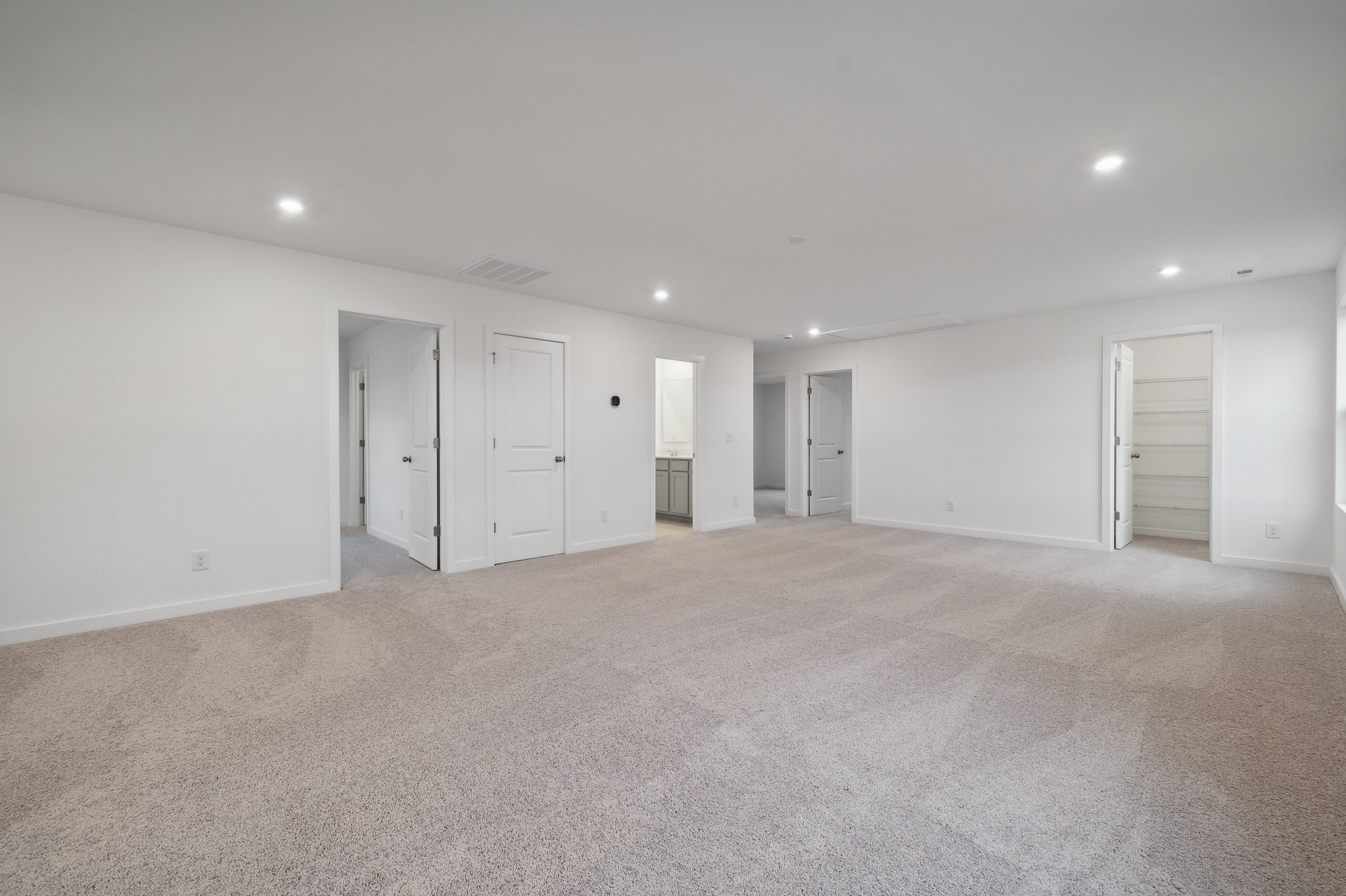A large empty room.